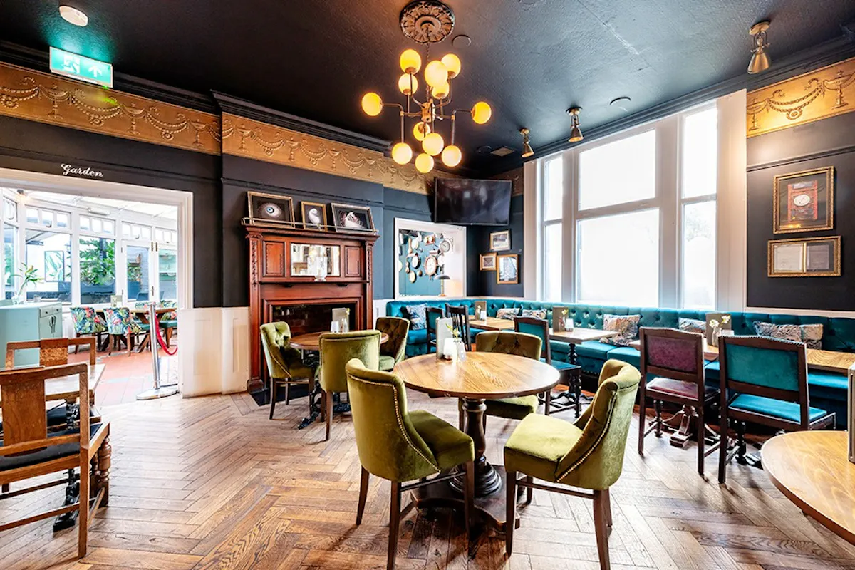 The Castle Farringdon