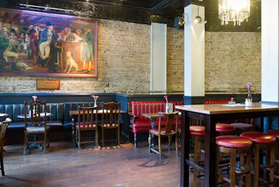 The Castle Farringdon