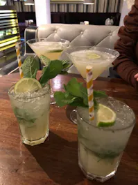 24 Bar & Grill