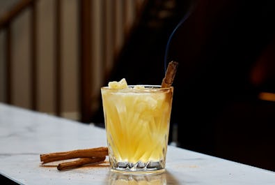 Flora Indica (bar)