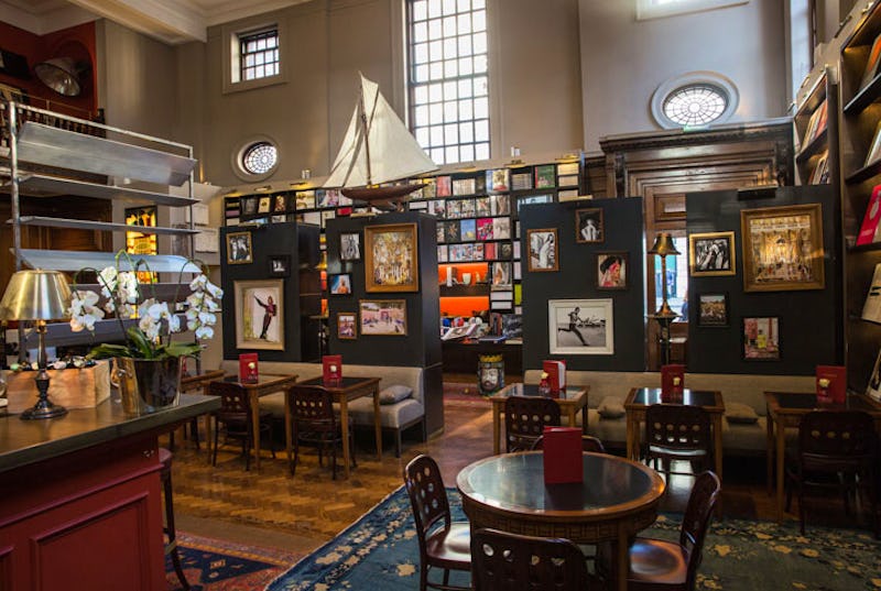 Swans Bar, London Restaurant Review, Menu, Opening Times