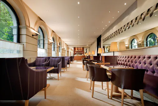 Halkin Bar