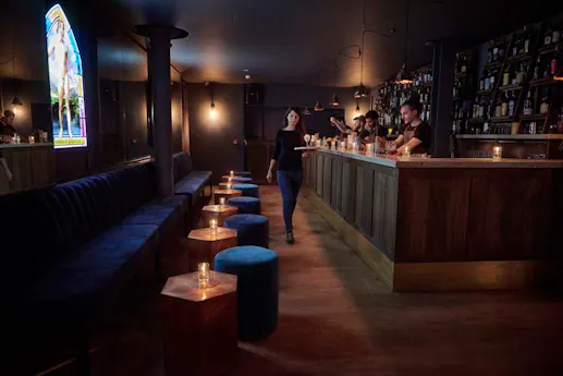 Eve Bar