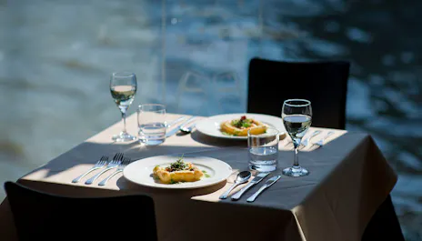 Thames Dinner Cruise