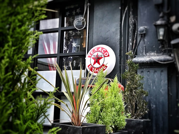 Gas Monkey Bar & Grill