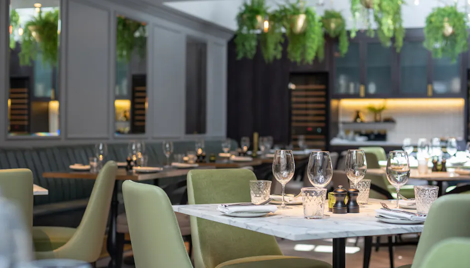 Hans’ Bar & Grill at 11 Cadogan Gardens