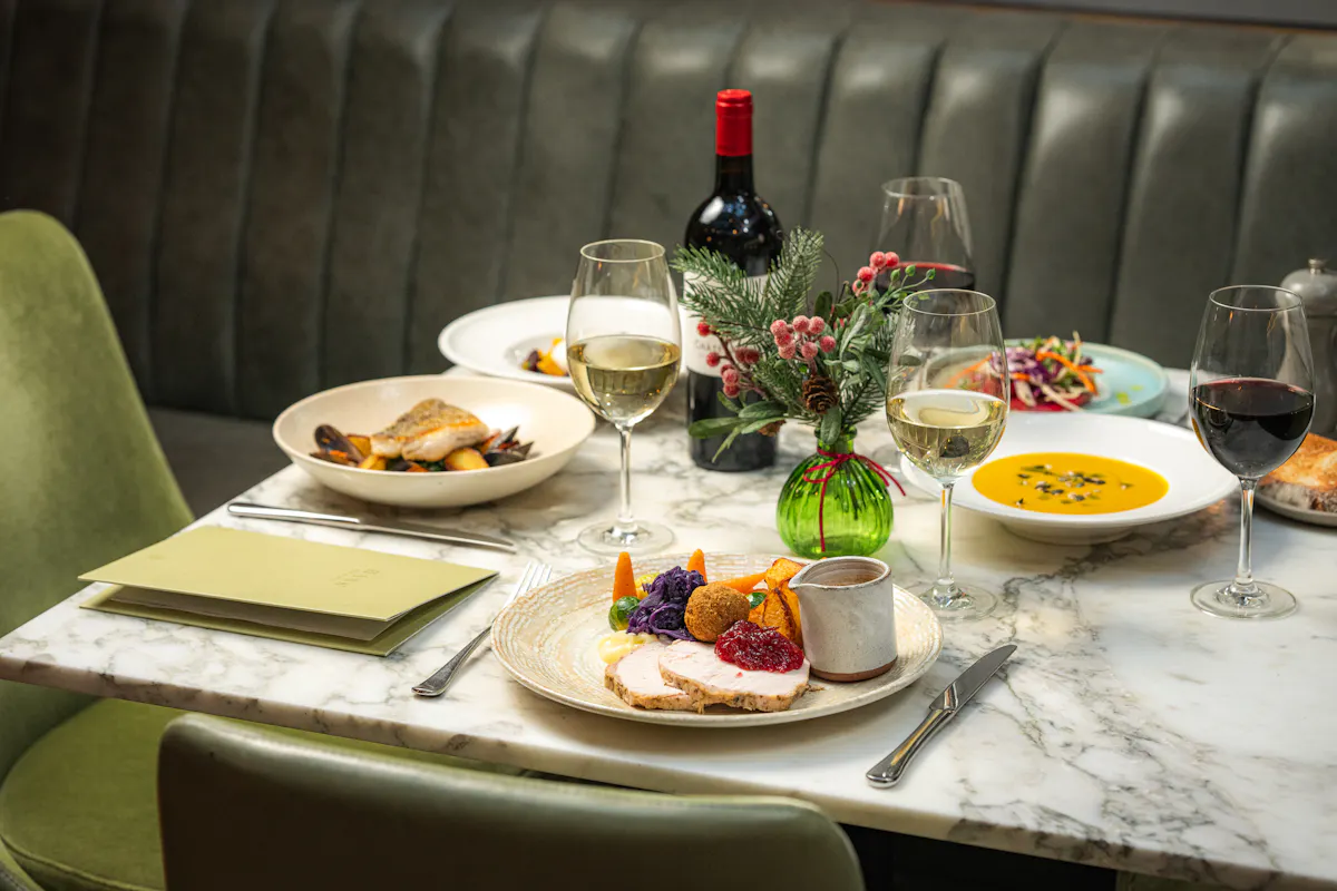 Hans’ Bar & Grill at 11 Cadogan Gardens