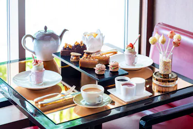 Afternoon tea at Cut at 45 Park Lane