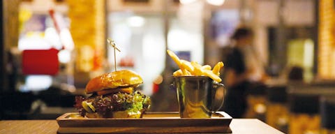 Molen's Loughton