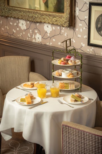 Afternoon Tea at 11 Cadogan Gardens
