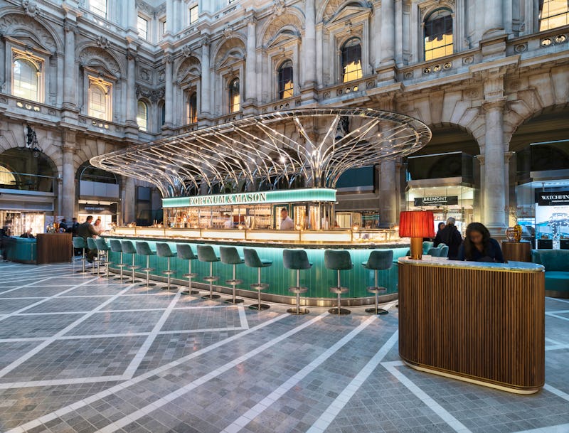 Live Music and Dining in Exchange Square, Manchester