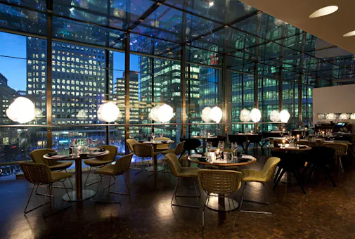 Plateau Bar & Grill