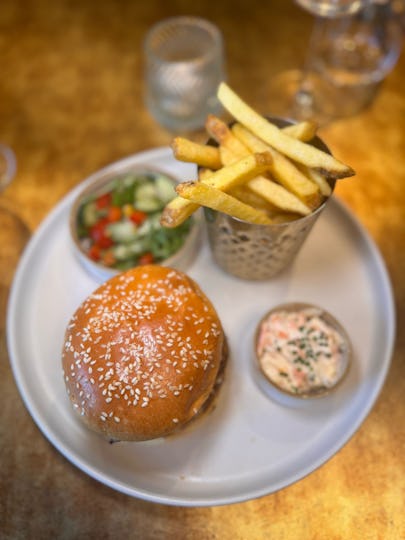 The Hengist Restaurant & Cocktail Bar