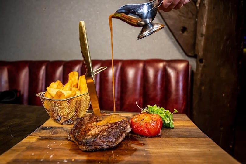 The Hengist Restaurant & Cocktail Bar