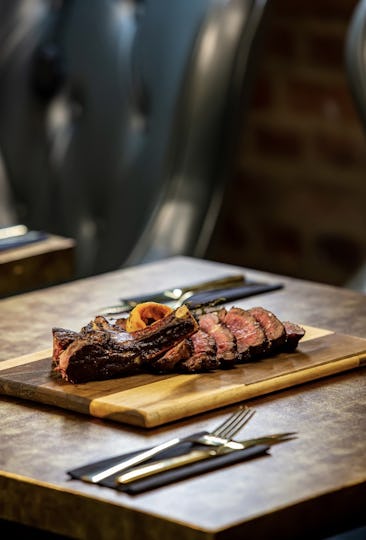 The Hengist Restaurant & Cocktail Bar