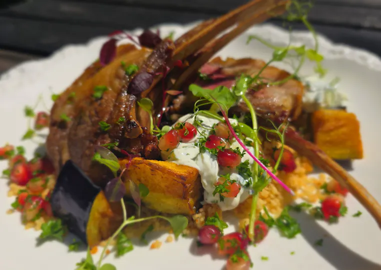 The Hengist Restaurant & Cocktail Bar