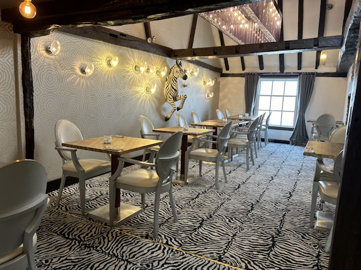 The Hengist Restaurant & Cocktail Bar