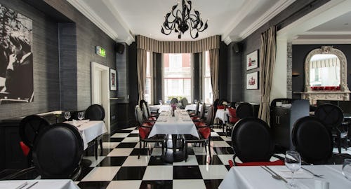 CheckMate Bar, Lounge and Restaurant