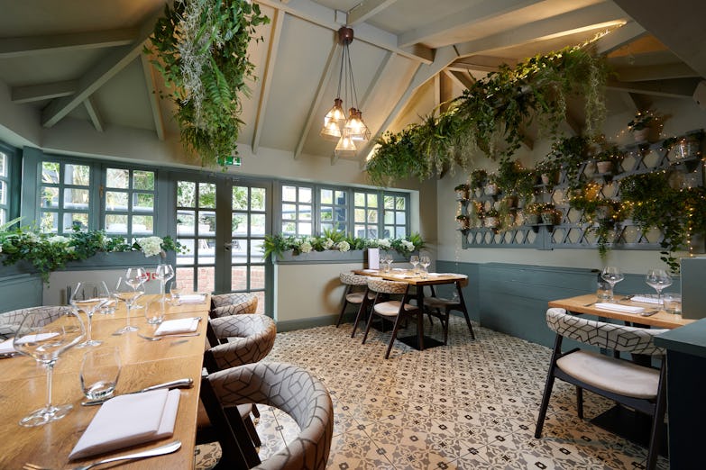 The Plough Inn Cobham, Surrey Restaurant Review, Menu, Opening Times