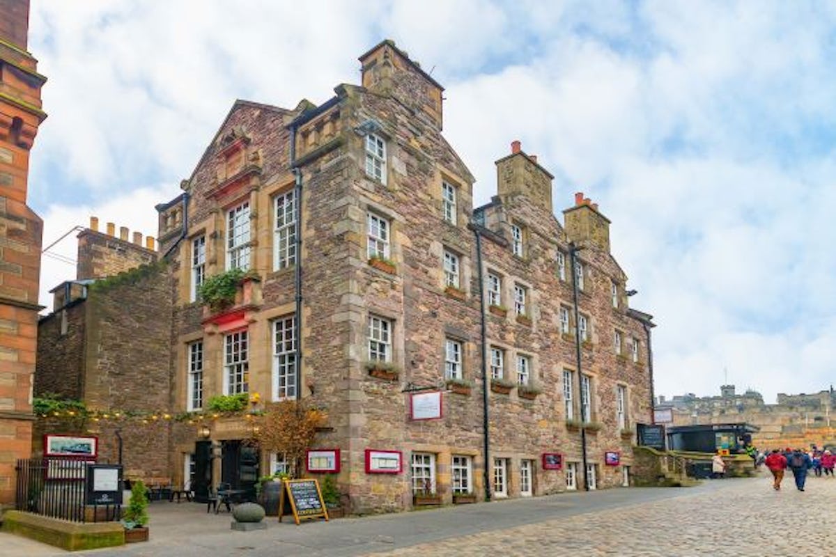 Cannonball Restaurant and Bar