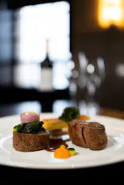 200 St Vincent Street - Restaurant on 6th