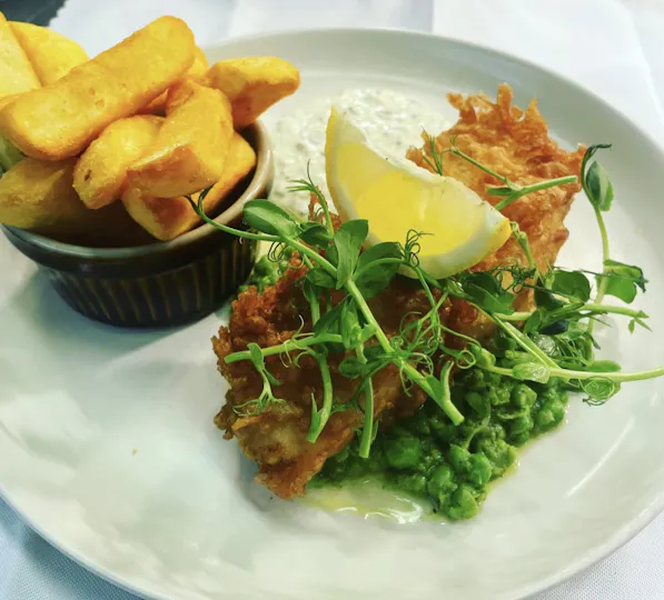 The Golden Ball, Pub & Kitchen
