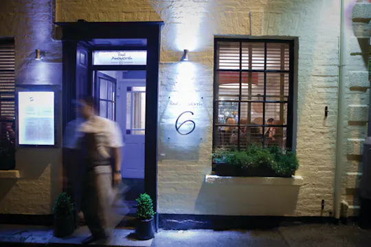 Paul Ainsworth at No. 6