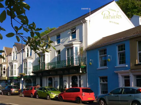 Patrick’s with Rooms