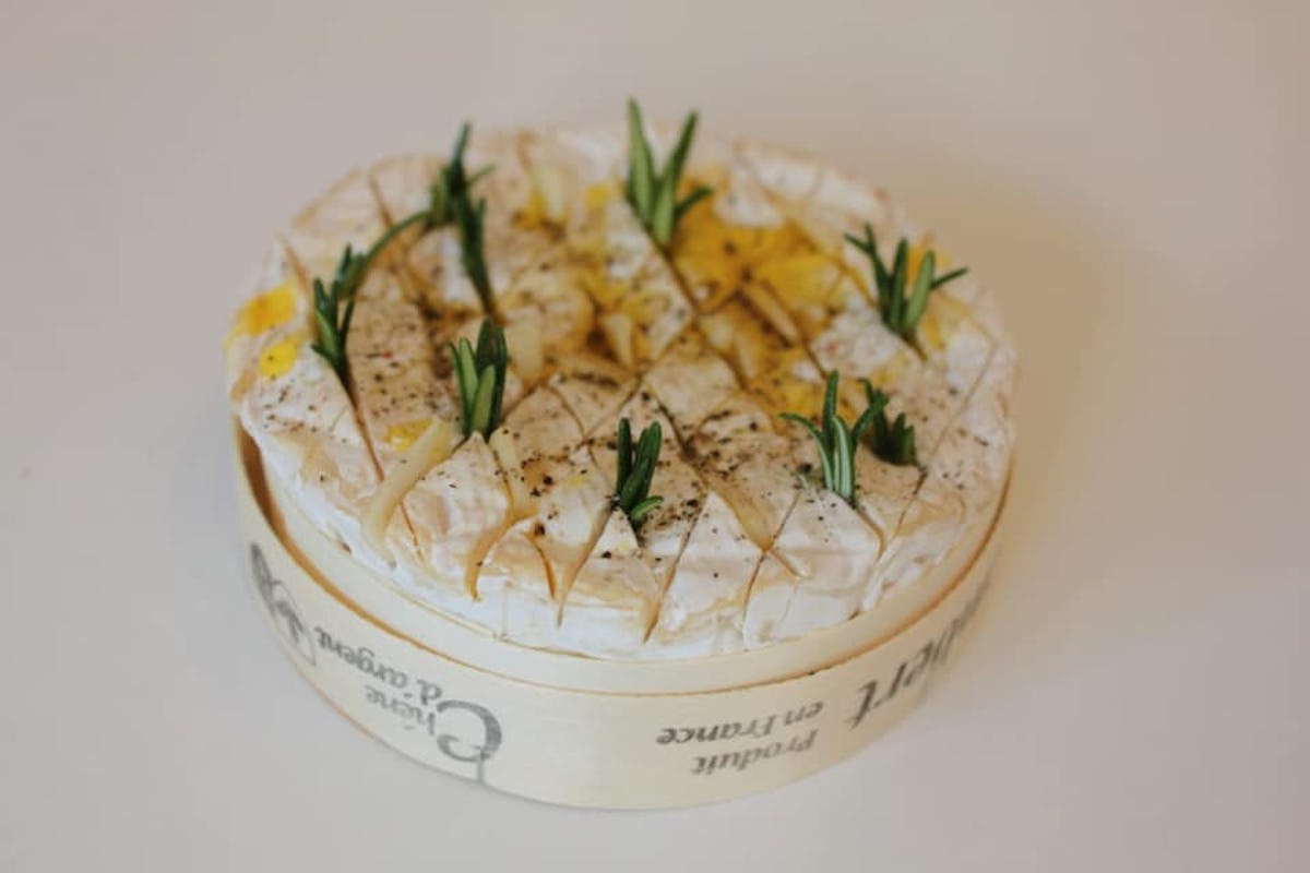 Decant Wine and Cheese Deli
