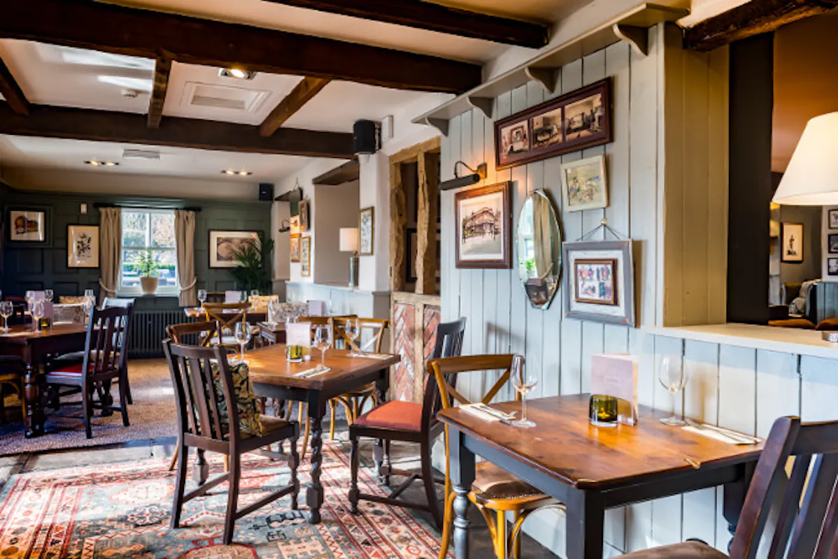 The Oaken Arms