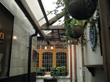 Ye Olde Mitre
