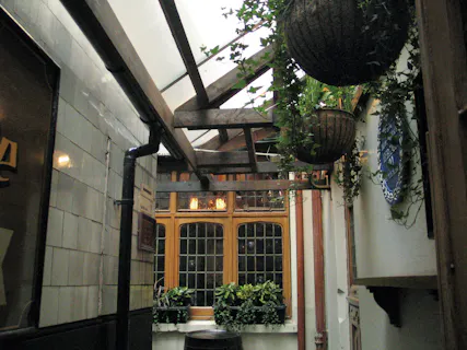 Ye Olde Mitre