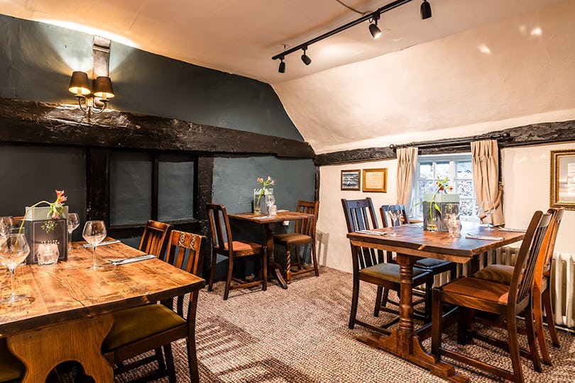 Ye Olde Six Bells