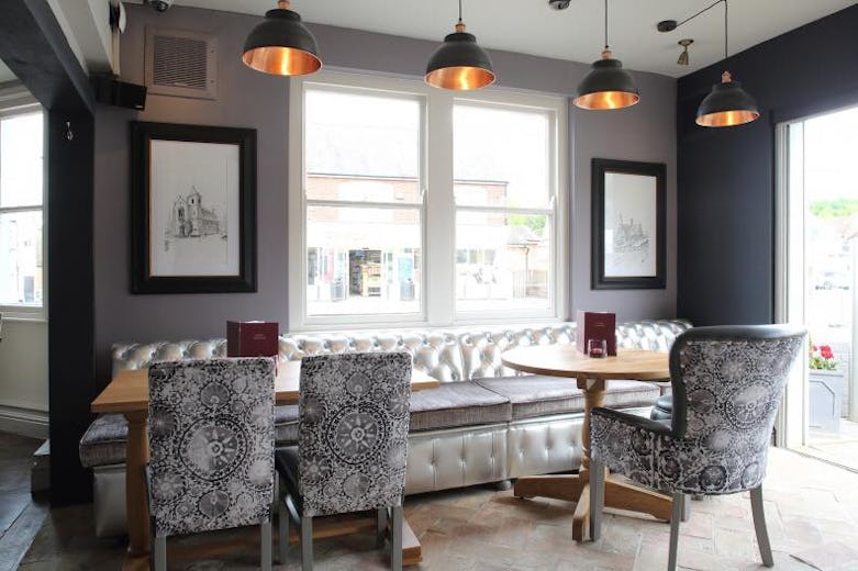 The Swan - Woburn Sands