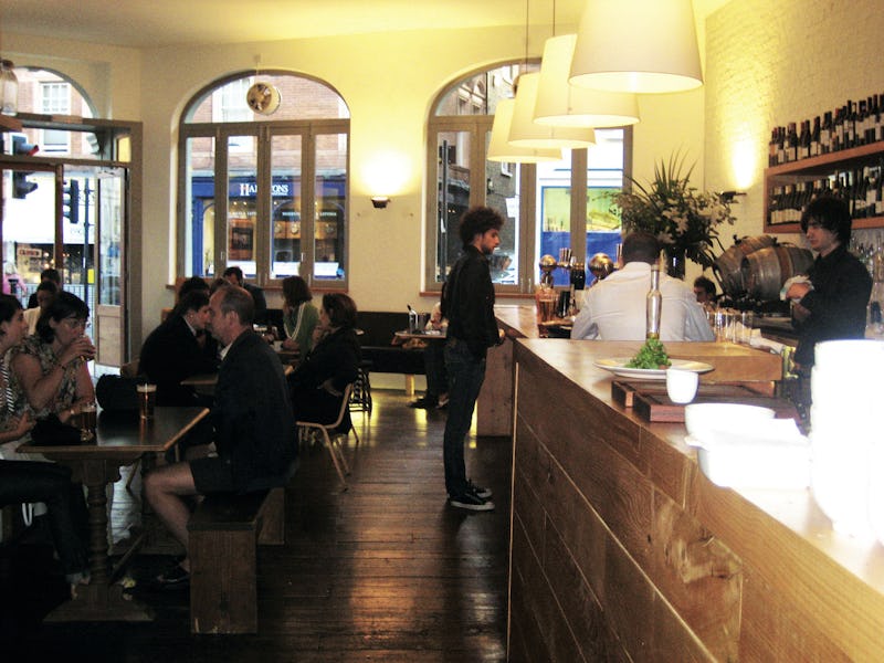 The Horseshoe, London Restaurant Review, Menu, Opening Times