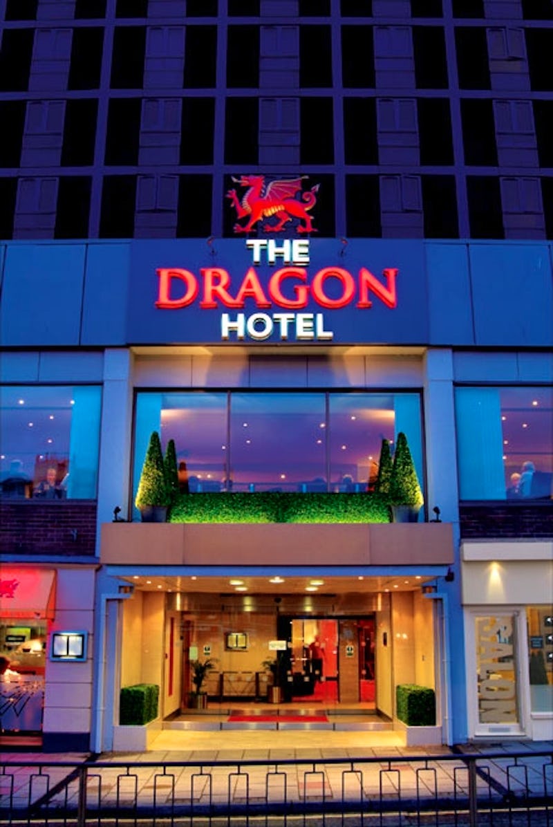 Dragon Hotel, South Wales - Restaurant Review, Menu, Opening Times