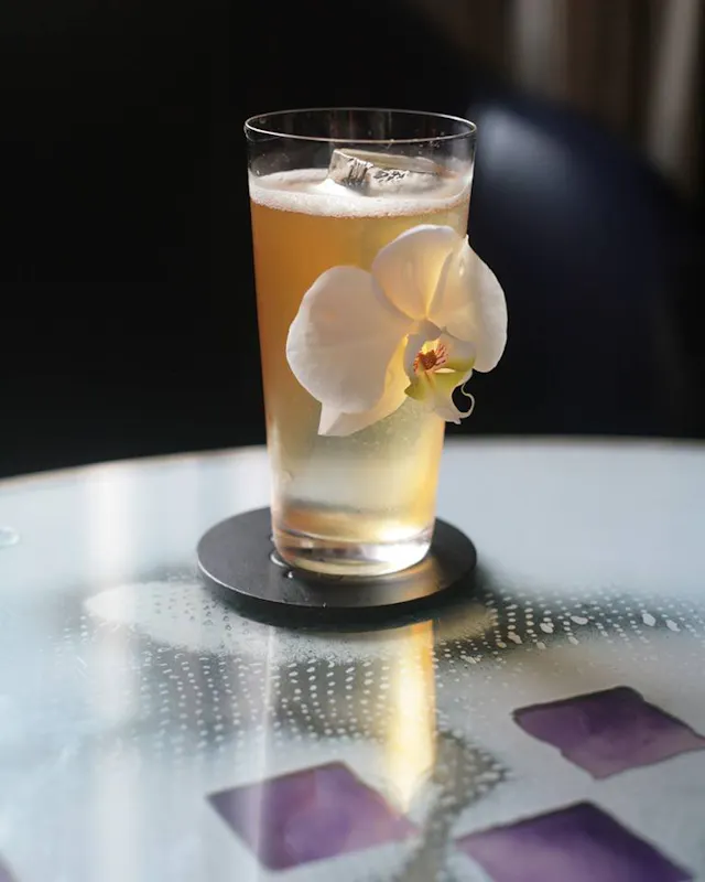 Artesian Bar