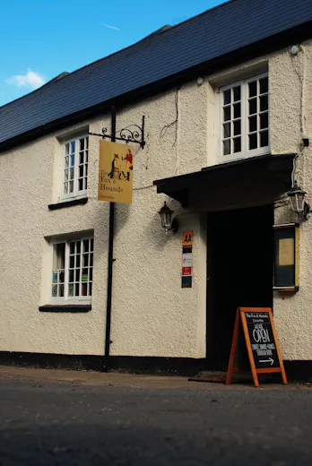 The Fox and Hounds Llancarfan