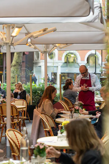Chez Antoinette Victoria