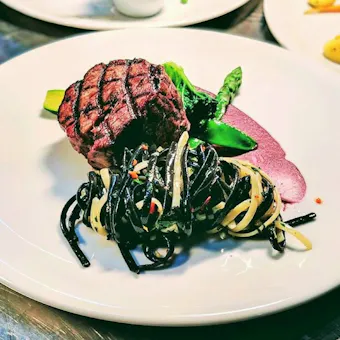 Du Vall's Restaurant @The Holt Hotel
