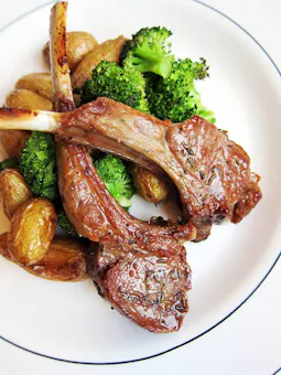 Custom House Pub & Restaurant