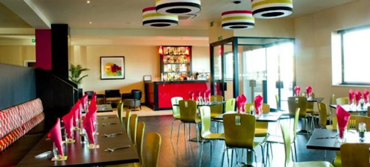 Tratts Pizza & Pasta - Holiday Inn Express London Heathrow – T5