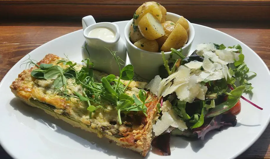 Three Lakes Restaurant