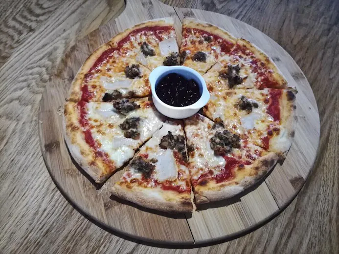 Toninos Pizzeria