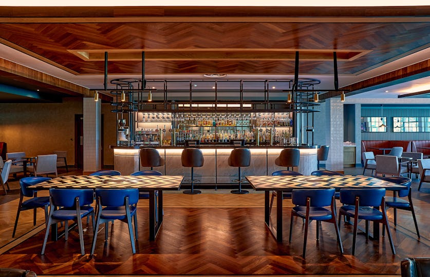 Aqua Bar & Conservatory at Crowne Plaza Marlow