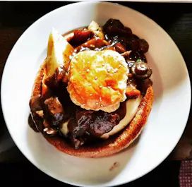 Ownies Bar & Bistro