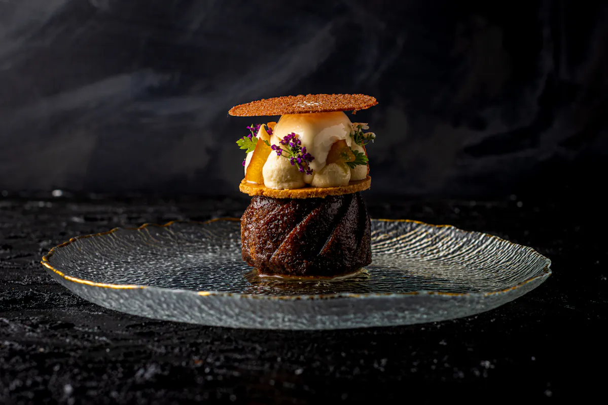 The Gunroom Restaurant at Plas Dinas Country House