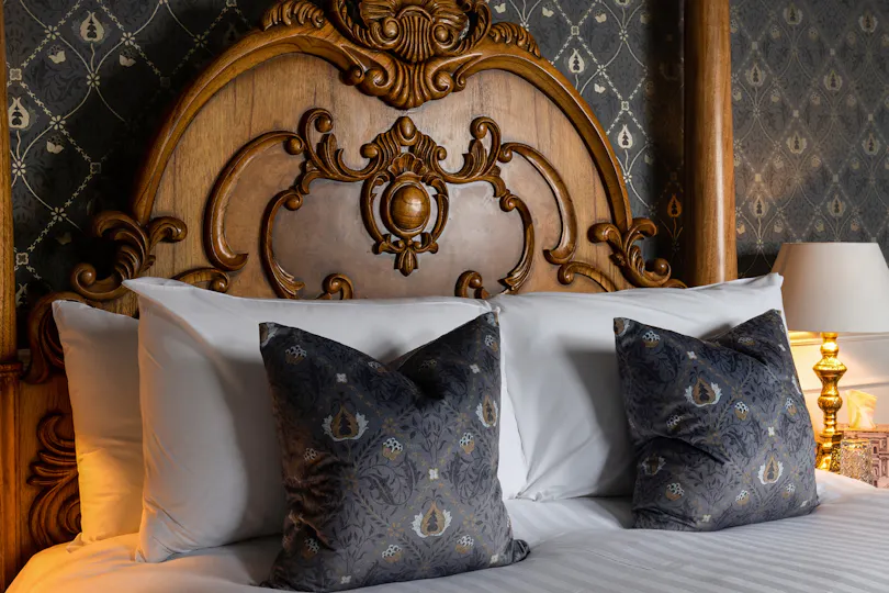 The Gunroom Restaurant at Plas Dinas Country House