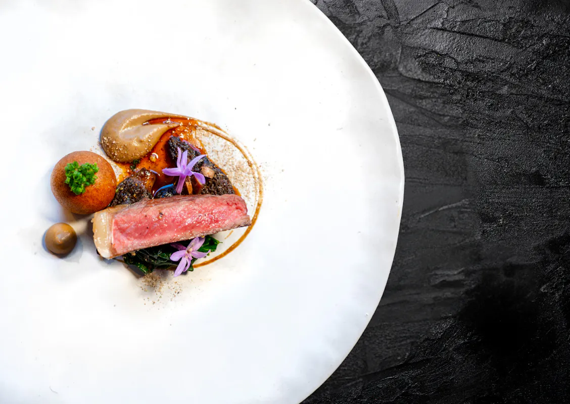 The Gunroom Restaurant at Plas Dinas Country House