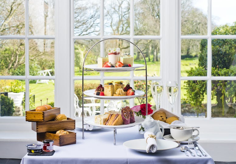 The Gunroom Restaurant at Plas Dinas Country House
